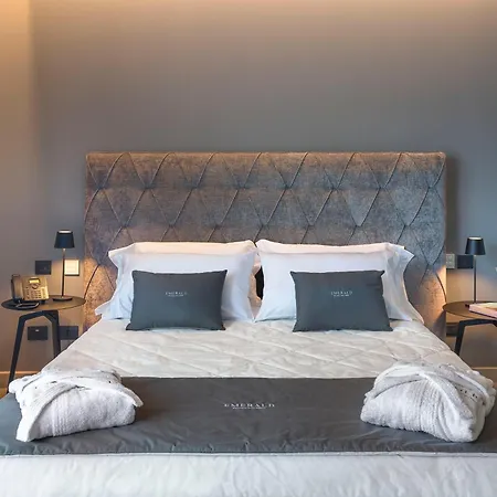 Emerald Готель 4*