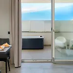 Hotel Emerald 4*