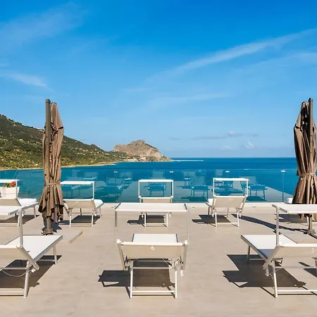 Emerald Hotel 4*
