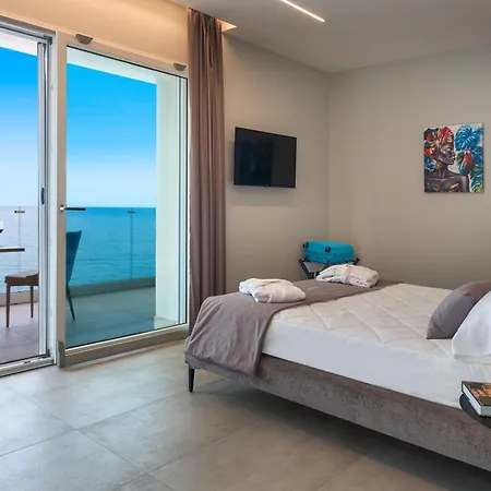 Emerald Hotel 4*