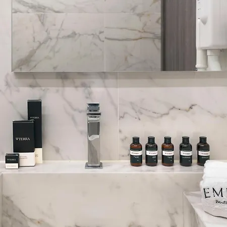 Emerald Hotel 4*