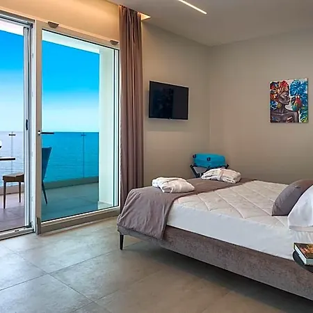 Emerald Hotel 4*